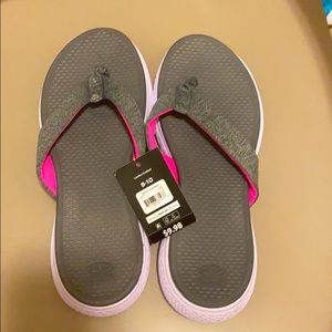 Brand new size 9-10 woman’s flip flops